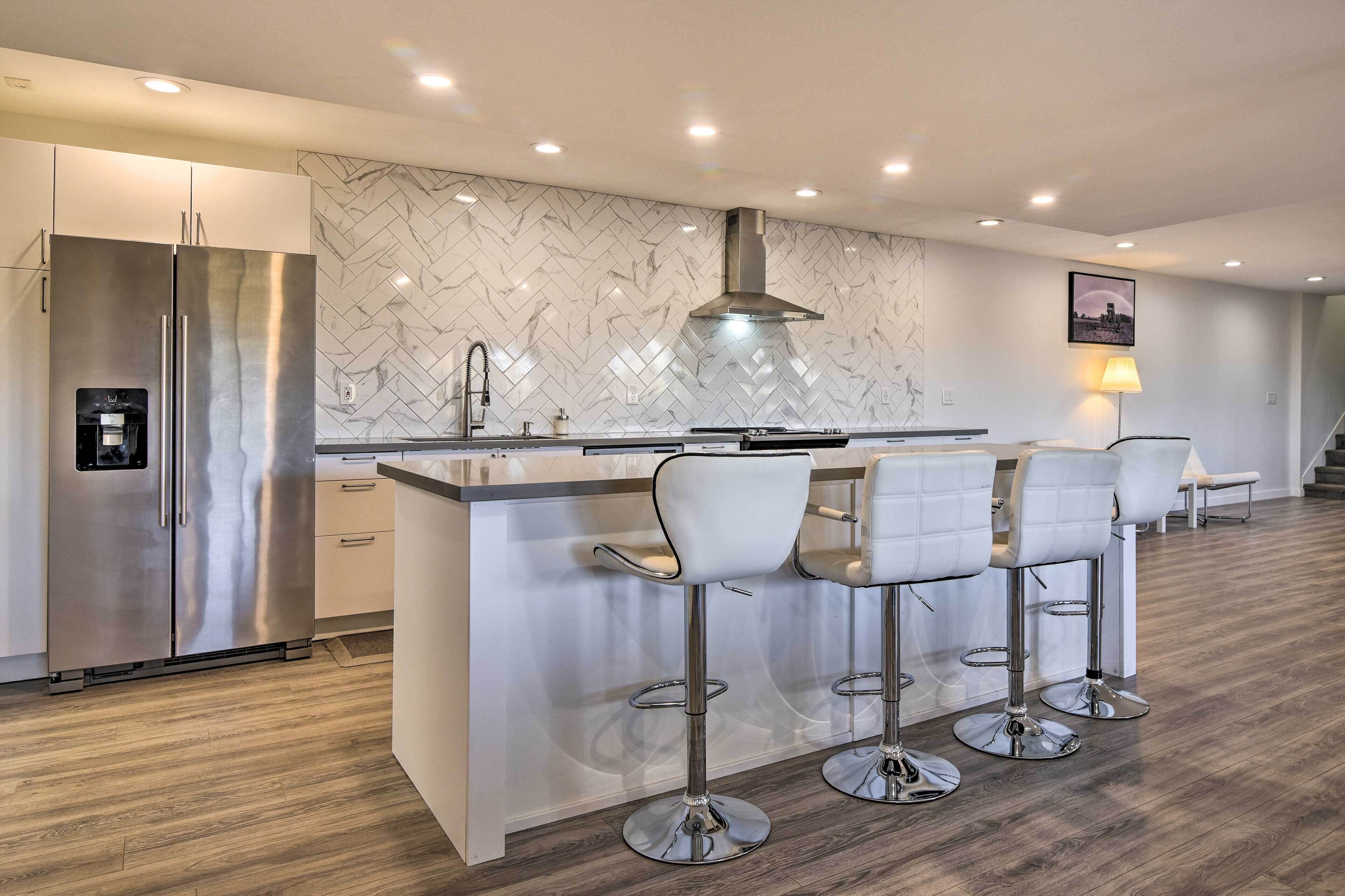 House (5 Bedrooms) | Interior