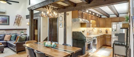 House (3 Bedrooms) | Front of property