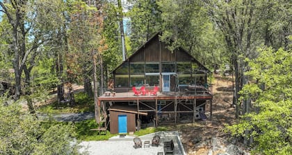 Hike, Bike & Golf: Peaceful Cabin in Twain Harte!