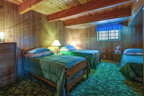 Interior - Hike, Bike & Golf: Peaceful Cabin in Twain Harte! (Twain Harte)