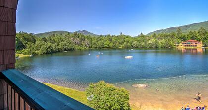 Resort Condo w/ Lake + Pool ~ 5 Mi to Flume Gorge!