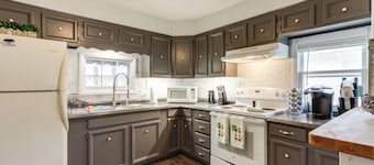 Walkable & Updated Nevada Home: Family Friendly!