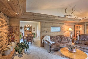 TV, fireplace - Charming Sturgis Home < 1 Mi to Downtown! (Sturgis)