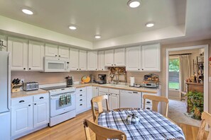 Talo (4 Bedrooms) | Sisätilat