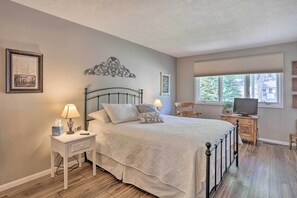 Hus (3 Bedrooms) | 3 sovrum, strykjärn/strykbräda, gratis barnsängar och sängkläder