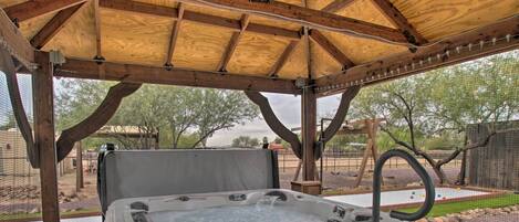 Casa (3 Bedrooms) | Bañera de hidromasaje al aire libre