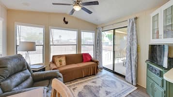 House (1 Bedroom) | Interior