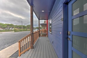 Interior - Sanderling Sea Cottages, Unit 6 w/ Beach Access! (Waldport)