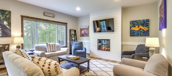 Gull Lake Resort Escape: Pool & Snowmobile Trails