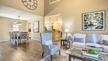House (3 Bedrooms) | Interior
