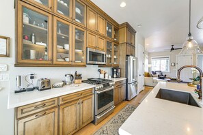 Interior - Chic & Modern Flagstaff Home w/ Hot Tub + Fire Pit (Flagstaff)