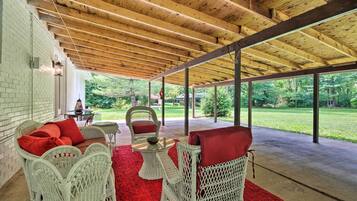 House (4 Bedrooms) | Front of property