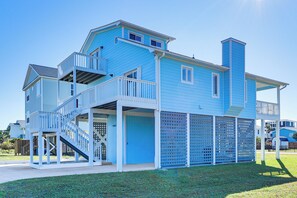 House (4 Bedrooms) | Interior - For Families & Pets! Oceanside Oak Island Getaway (Oak Island)