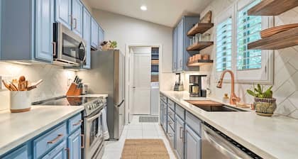 Pet-friendly Scottsdale Retreat w/ Pool & Balcony!