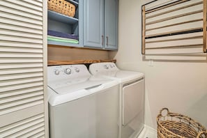 Apartment (2 Bedrooms) | Interior - Pet-friendly Scottsdale Retreat w/ Pool & Balcony! (Scottsdale)