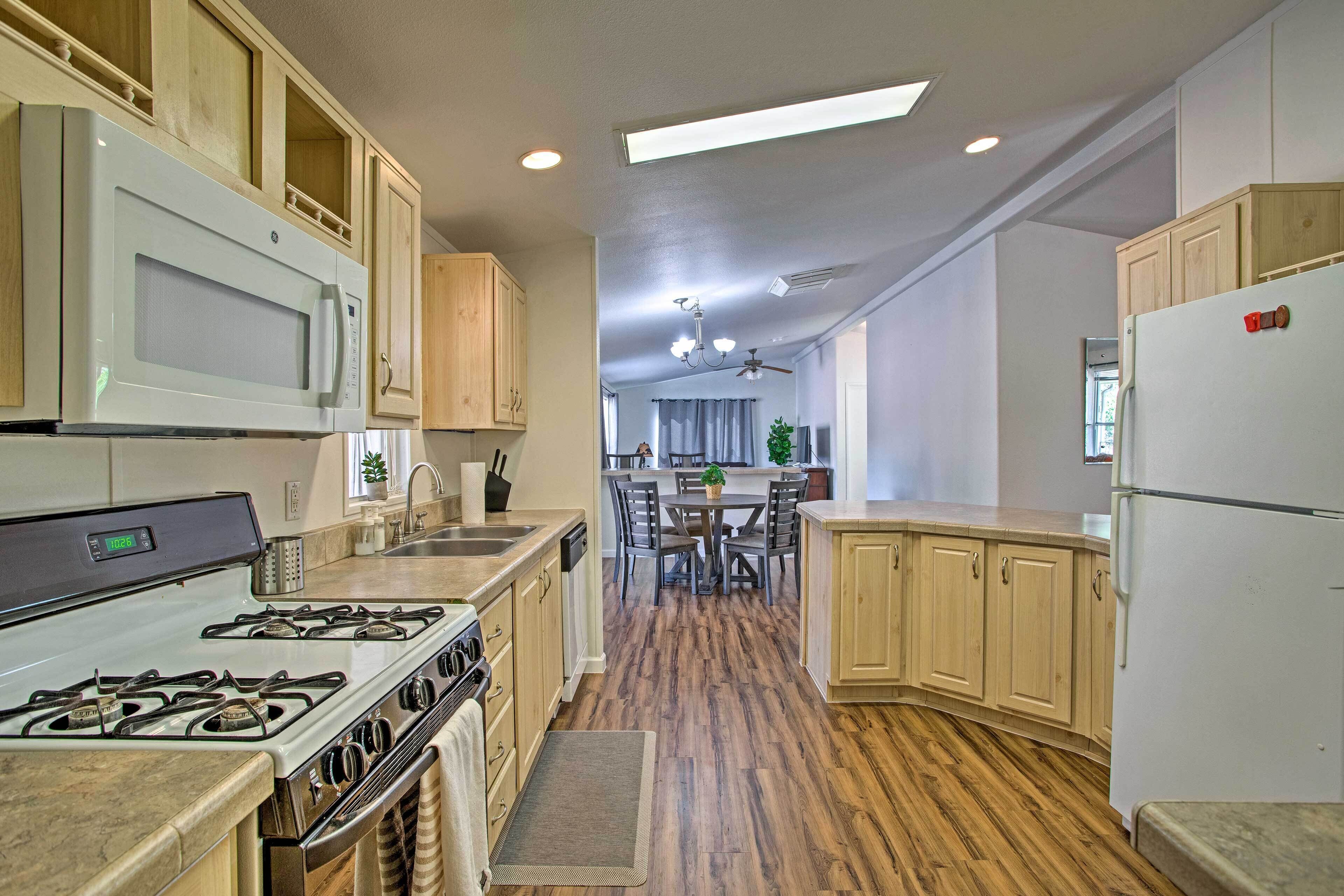House (3 Bedrooms) | Interior