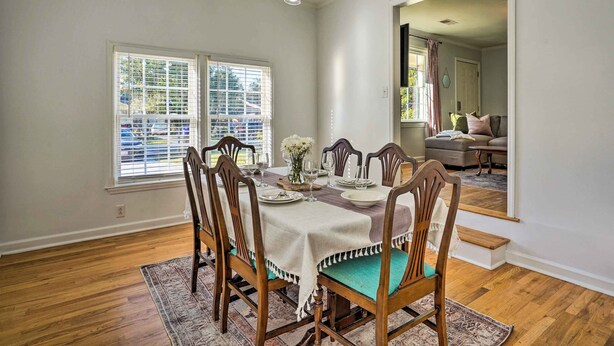 Dining - Bright & Cozy Charleston Home Near Downtown! (Charleston)