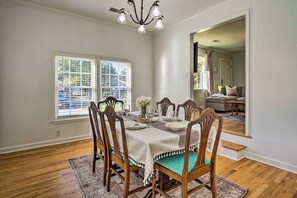 Dining - Bright & Cozy Charleston Home Near Downtown! (Charleston)