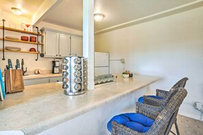 Apartment (0 Bedroom) | Interior - Peaceful Prescott Studio w/ Mountain Views! (Prescott)