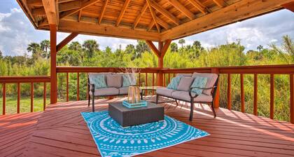 Cozy Melbourne Home w/ Deck & Pool: 5 Mi to Beach!