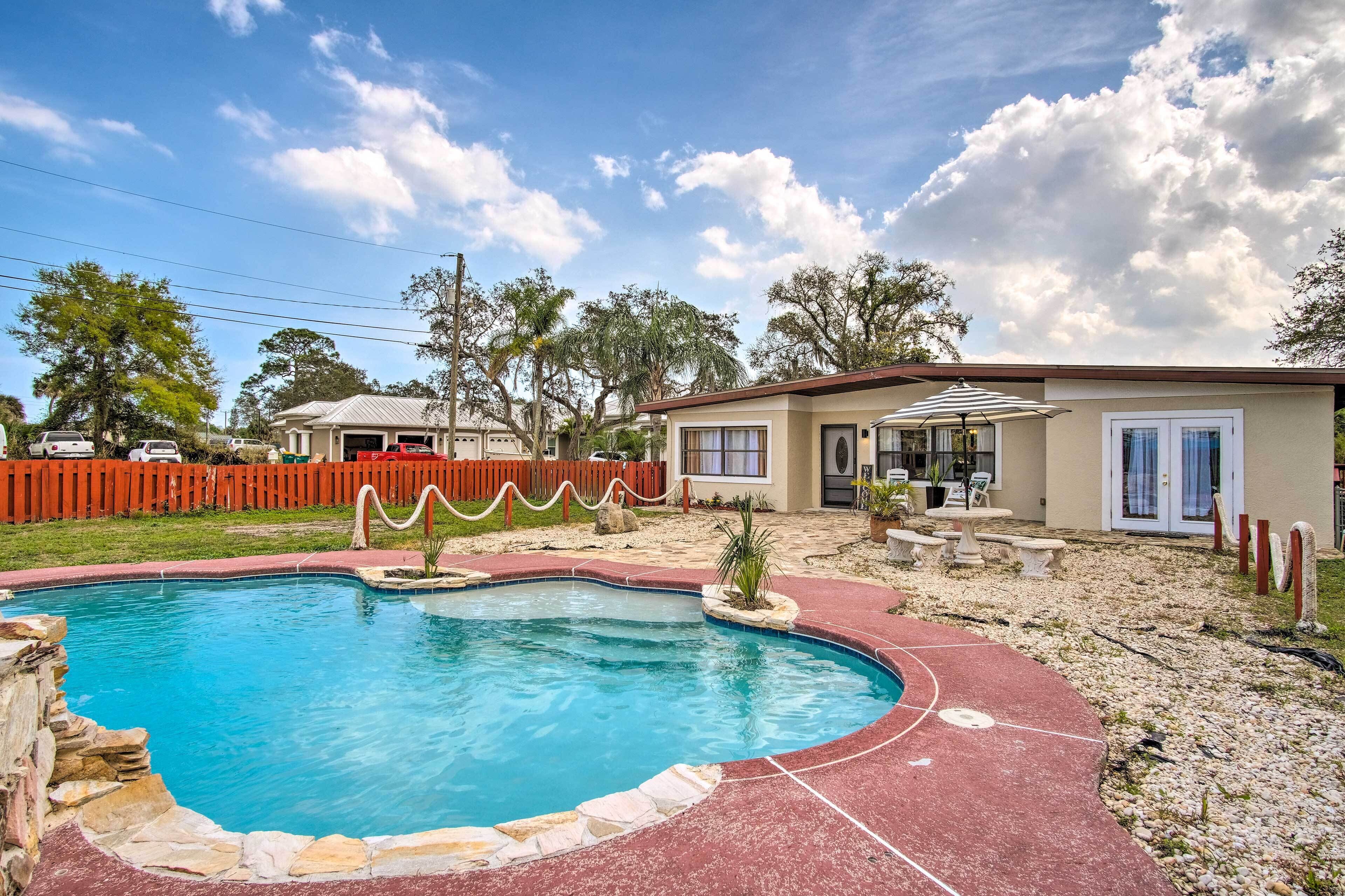 House (2 Bedrooms) | Front of property