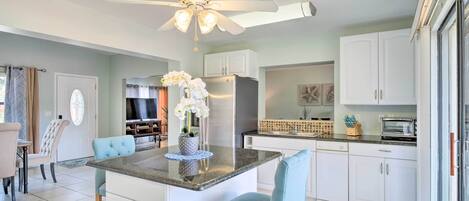 House (2 Bedrooms) | Interior