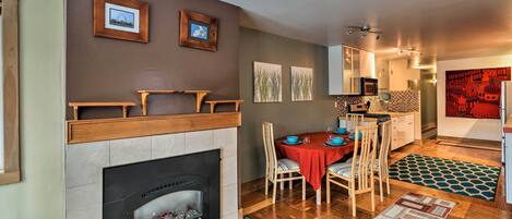 Apartamento (2 Bedrooms) | Restauración