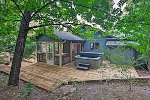 Interior - Massanutten Resort Home w/ Deck + Mountain Views! (McGaheysville)