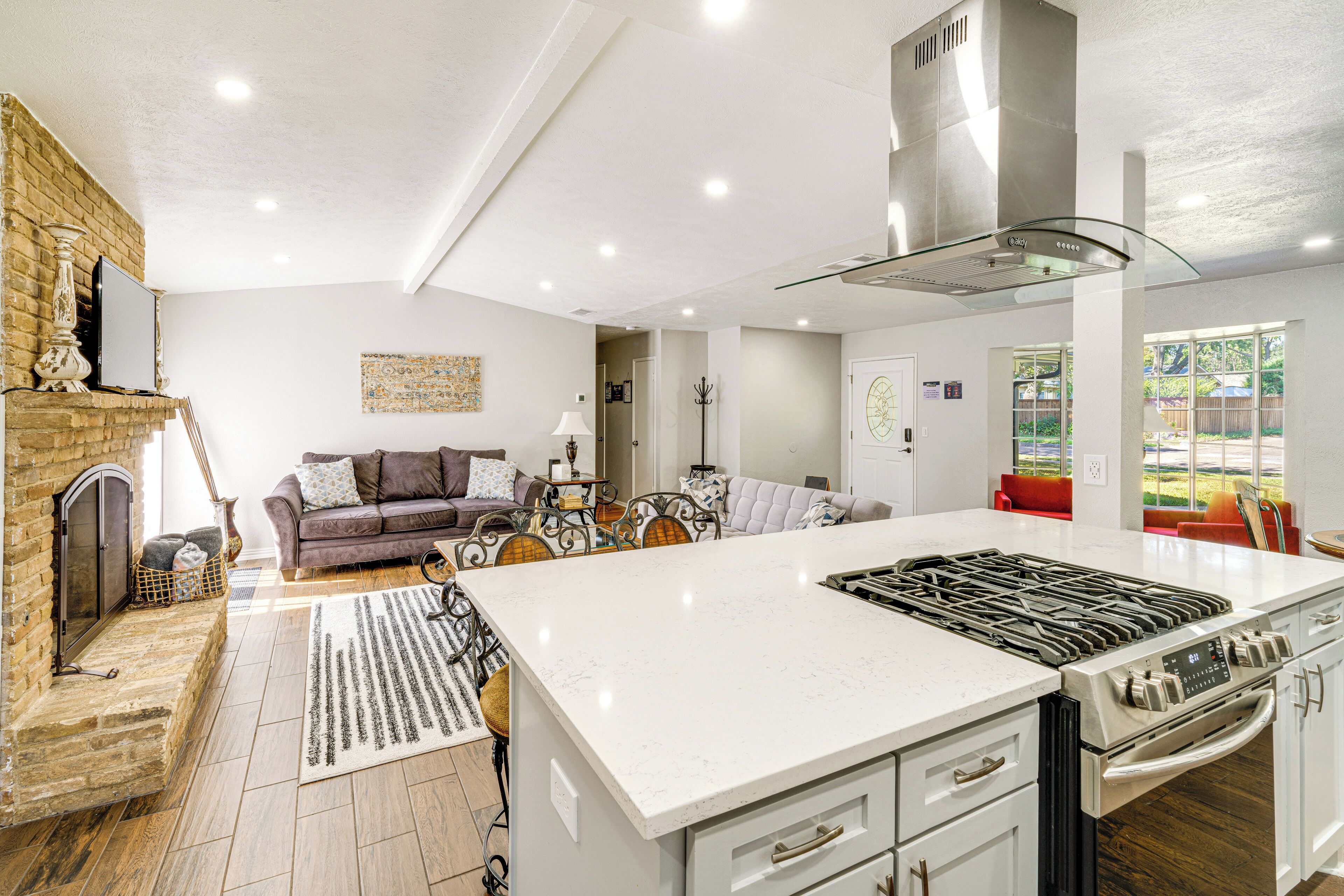 House (4 Bedrooms) | Interior