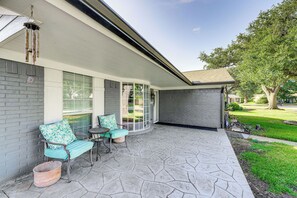 Interior - Texas Home w/ Yard: 2 Mi to Prairie Creek Park (Richardson)