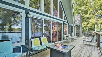 House (4 Bedrooms) | Front of property