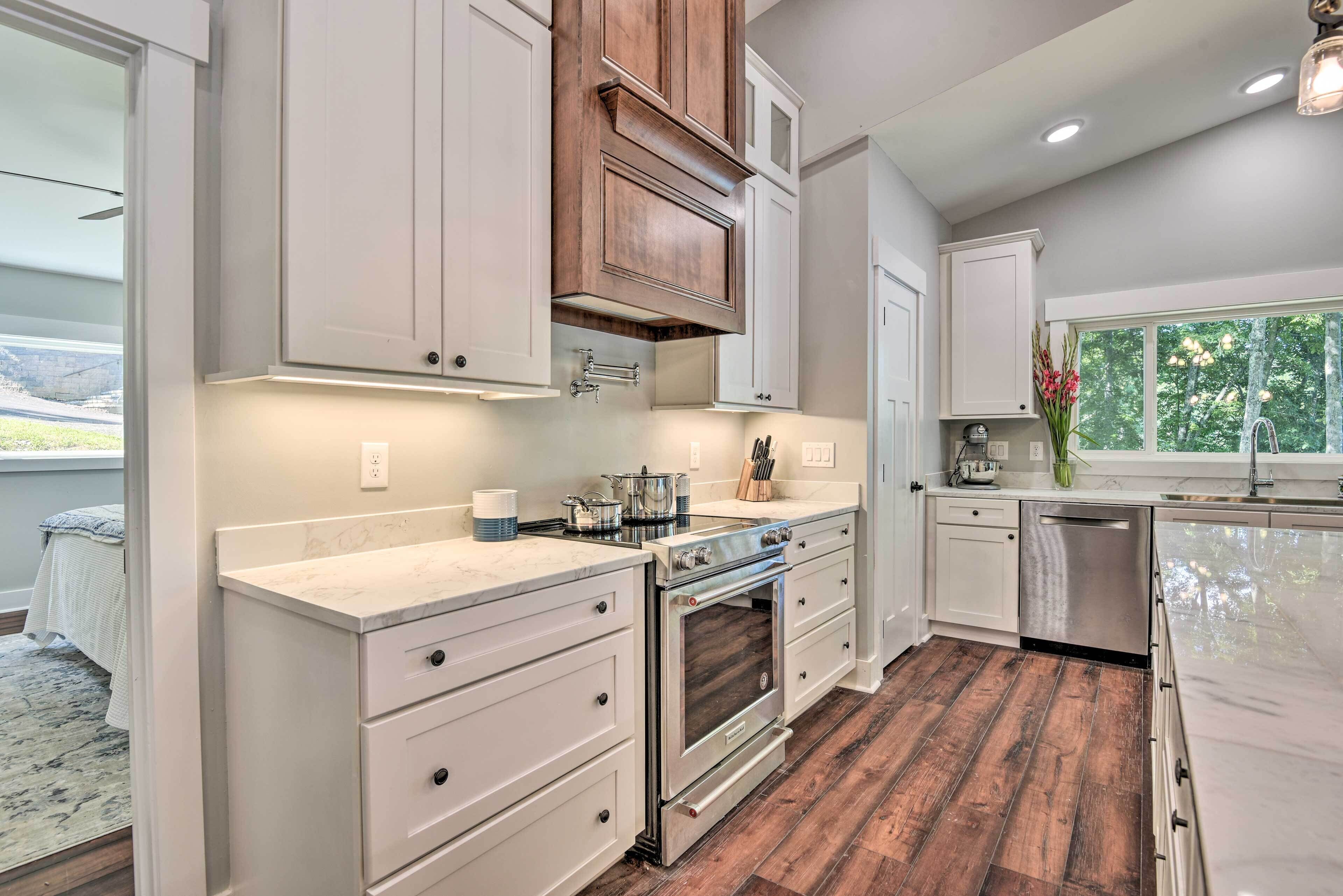 House (4 Bedrooms) | Interior