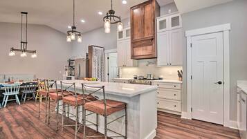 Rumah (4 Bedrooms) | Interior