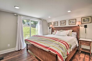 House (4 Bedrooms) | Interior - Renovated Lakeside Home w/ Private Boat Dock! (La Follette)