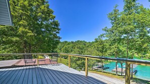 Terrace/patio - Waterfront Lake Cottage w/ Dock, Gentle Slope (Caryville)