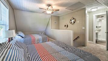 3 bedrooms, bed sheets