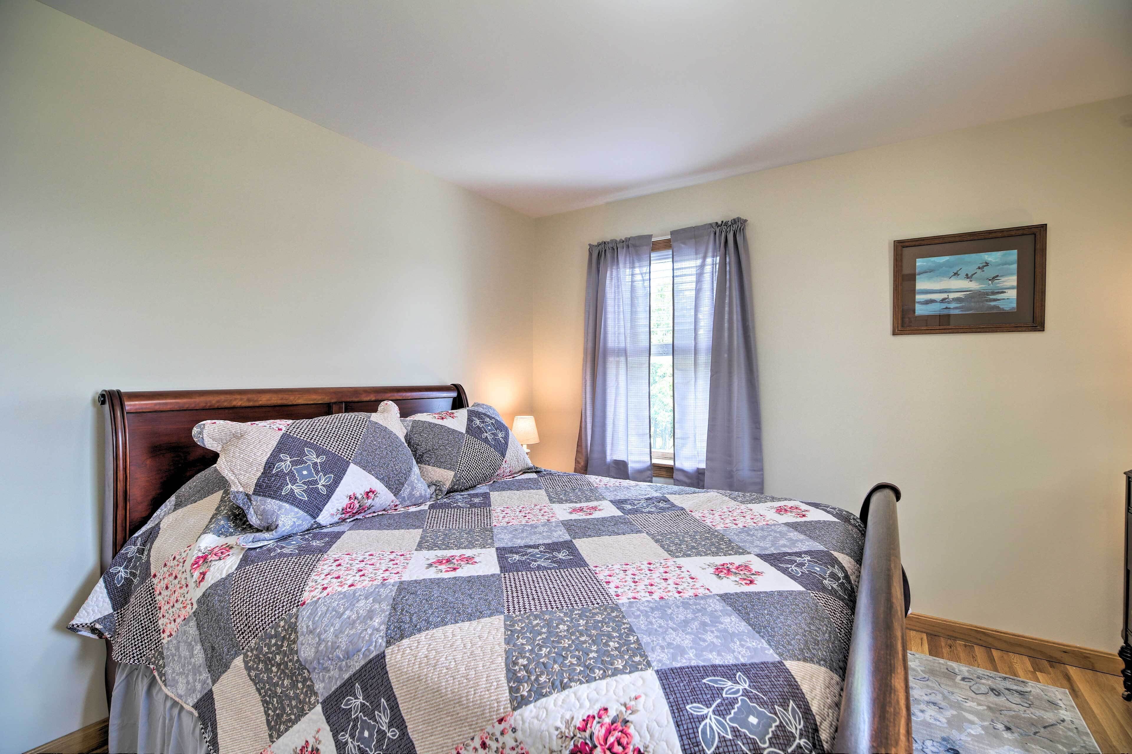 House (4 Bedrooms) | Interior