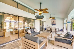 Villa (3 Bedrooms) | Interior - Canal-front Outdoor Space: Home in Cape Coral (Cape Coral)