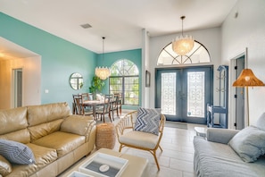 Interior - Canal-front Outdoor Space: Home in Cape Coral (Cape Coral)
