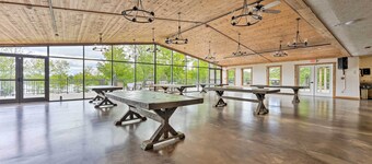 Pet-friendly Cassoplis Cabin, Close to Parks!