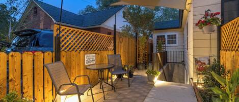 Apartment (0 Bedroom) | Interior