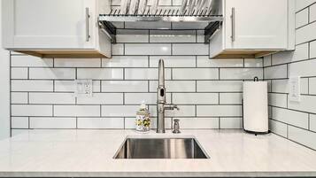 Apartment (0 Bedroom) | Interior