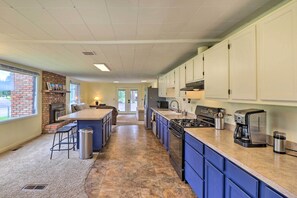 House (3 Bedrooms) | Interior