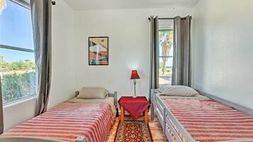 Apartment (2 Bedrooms) | Bahagian dalam