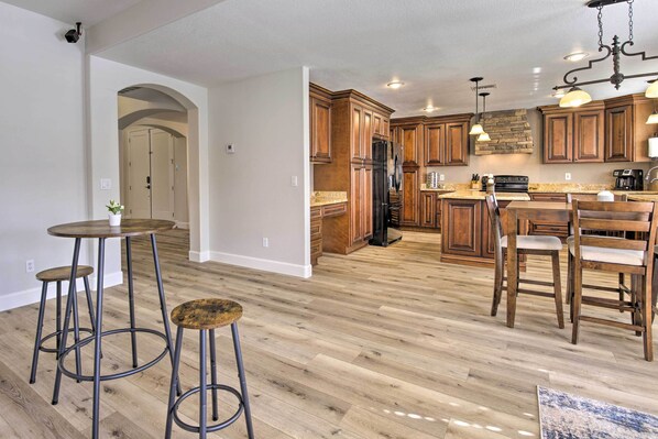 單棟房屋 (4 Bedrooms) | 內部