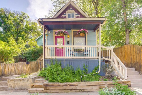 Downtown Cottage w/ Patio: Next to Colorado River!