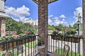 House (3 Bedrooms) | Interior - Chic Midtown House ~ 2 Mi to Dtwn Houston! (Houston)