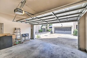 House (3 Bedrooms) | Interior - Chic Midtown House ~ 2 Mi to Dtwn Houston! (Houston)