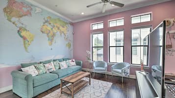 House (3 Bedrooms) | Front of property