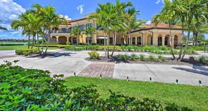 Bonita Springs Condo w/ Lake & Golf Views!